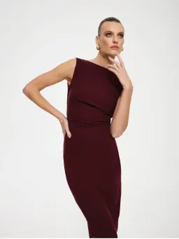 Effie Kats - Verona Gown - Wine - Size M (10) for rent on The Volte - image 2