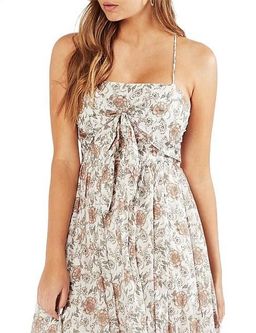 Tigerlily Margaux Dress Size 12 for rent on The Volte - image 3