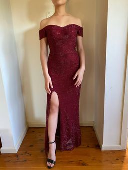 PORTIA AND SCARLETT Red Prom Dress Size 8  for rent on The Volte - image 2