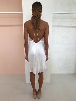 Manning Cartell Daydreamer Mini in White for rent on The Volte - image 2