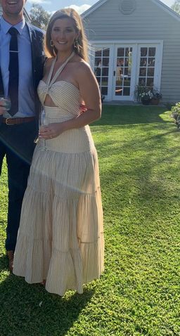 Laura Bruce for rent on The Volte - image 4