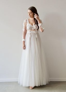 When Freddie Met Lilly Georgia Collection Gillian Gown White Size 10 for rent on The Volte - image 1