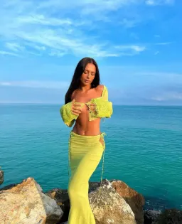 House Of CB Tara Cropped Top and Madeline Maxi Skirt Set Green Size 8 for rent on The Volte - image 3