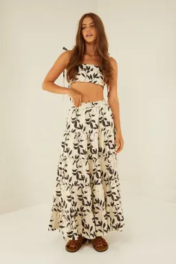 Palm Noosa Happy Hour Crop and Skirt Set Print Size 6 for rent on The Volte - image 2