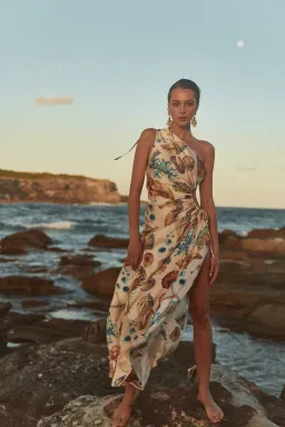 Sonya Moda Nour Maxi Dress Seashell Print Size 8 for rent on The Volte - image 5