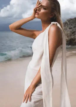 Winona Infinity Maxi Dress White Size 4 for rent on The Volte - image 4