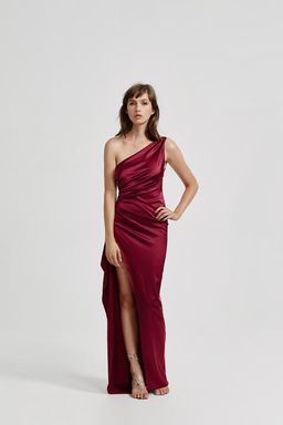 Lexi Samira Dress Burgundy size 6 for rent on The Volte - image 2