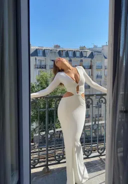 Arcina Ori Aston Dress Ivory Size 6 / XS for rent on The Volte - image 4