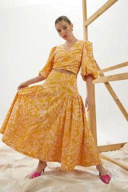 Mon Renn Monarch Dress Yellow Floral Size 8 for rent on The Volte - image 2