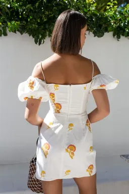 Sabo Skirt Loretta Dress White Size AU 8 for rent on The Volte - image 2