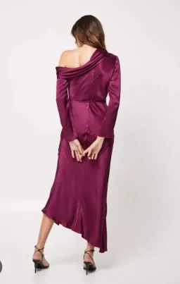Mossman Two Souls Midi Dress Burgundy Size 12 for rent on The Volte - image 2