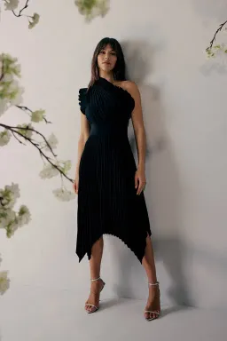 Mossman Lady Like Dress Black Size 10 for rent on The Volte - image 1