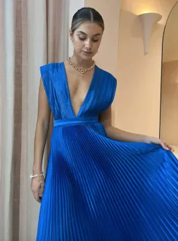 L'idée Gala Gown Moroccan Blue Size AU 14 for rent on The Volte - image 5