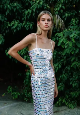 THE NEW ARRIVALS by İlkyaz Özel Phoenix in Hawaiian Gardenia White Dress Size 6/XS for rent on The Volte - image 2