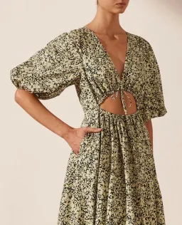 Shona Joy Tracey Short Sleeve Cut Out Midi Dress Tracey Print Size 14 for rent on The Volte - image 4