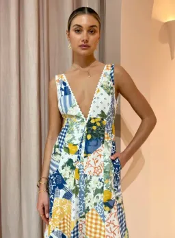 By Nicola Wavy Maxi Dress in Lemon Patchwork Print Size 6 for rent on The Volte - image 3