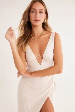 Rumer the Label Luella Maxi Dress in Ballet Beige Size AU 14 for rent on The Volte - image 10