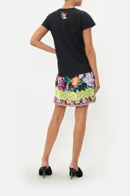 Camilla Slim Fit Round Neck T-Shirt To Catch A Spider Size XL / Au 16 for rent on The Volte - image 3