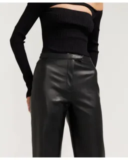 Henne Sanna Pant Black Size AU 14 for rent on The Volte - image 2