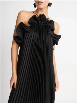Sheike Eliza Maxi Dress Black Size 8 for rent on The Volte - image 2
