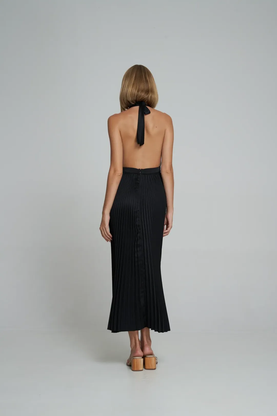 L'Idee Renaissance Gown Noir Size 10  for rent on The Volte - main image