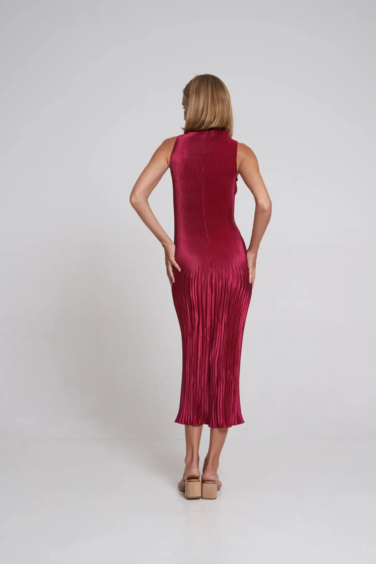 L'idee Soiree Moss Gown Ruby Size 10 - Image 2