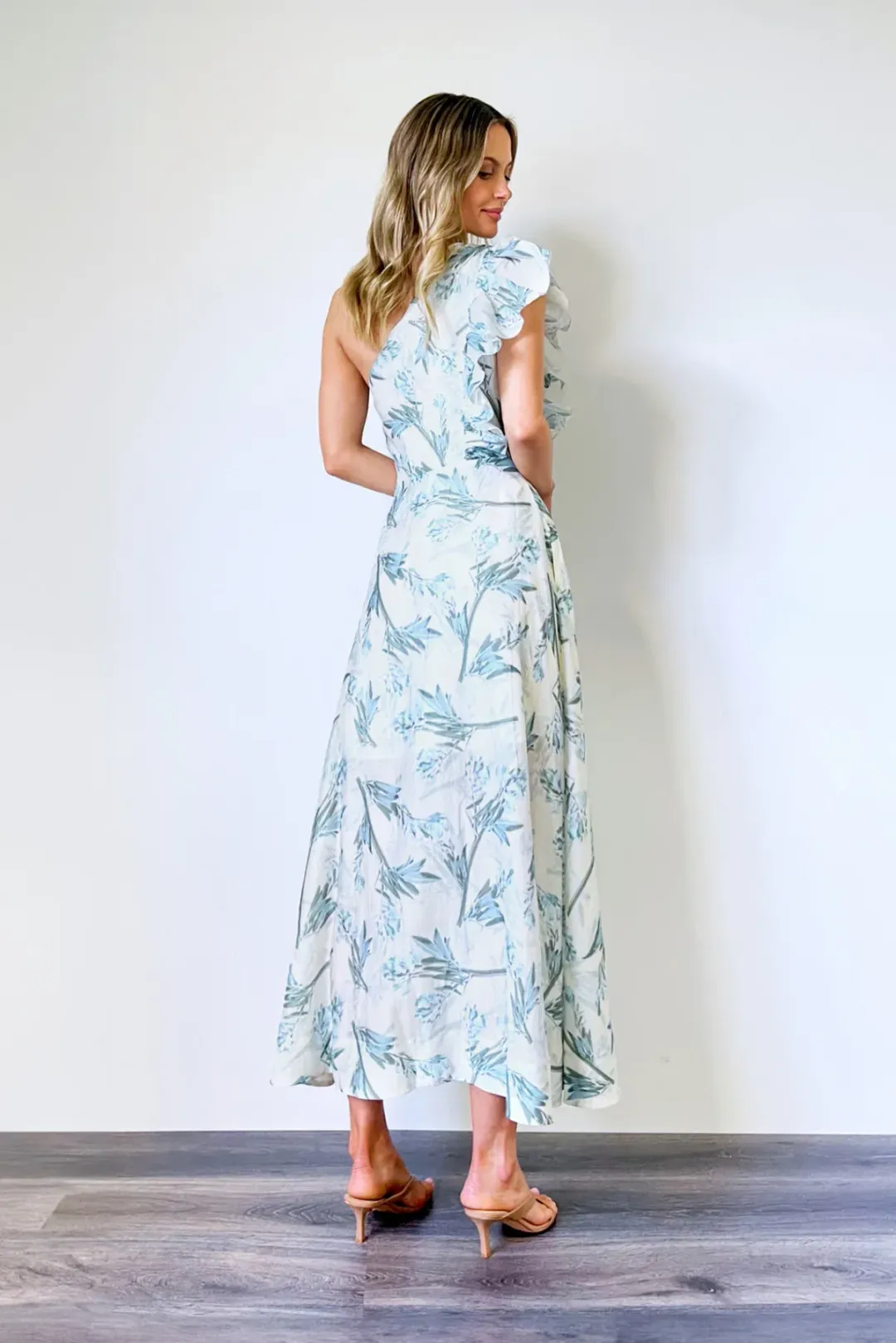Lakeyo Lizane Midi Dress Print Size AU 8  for rent on The Volte - main image