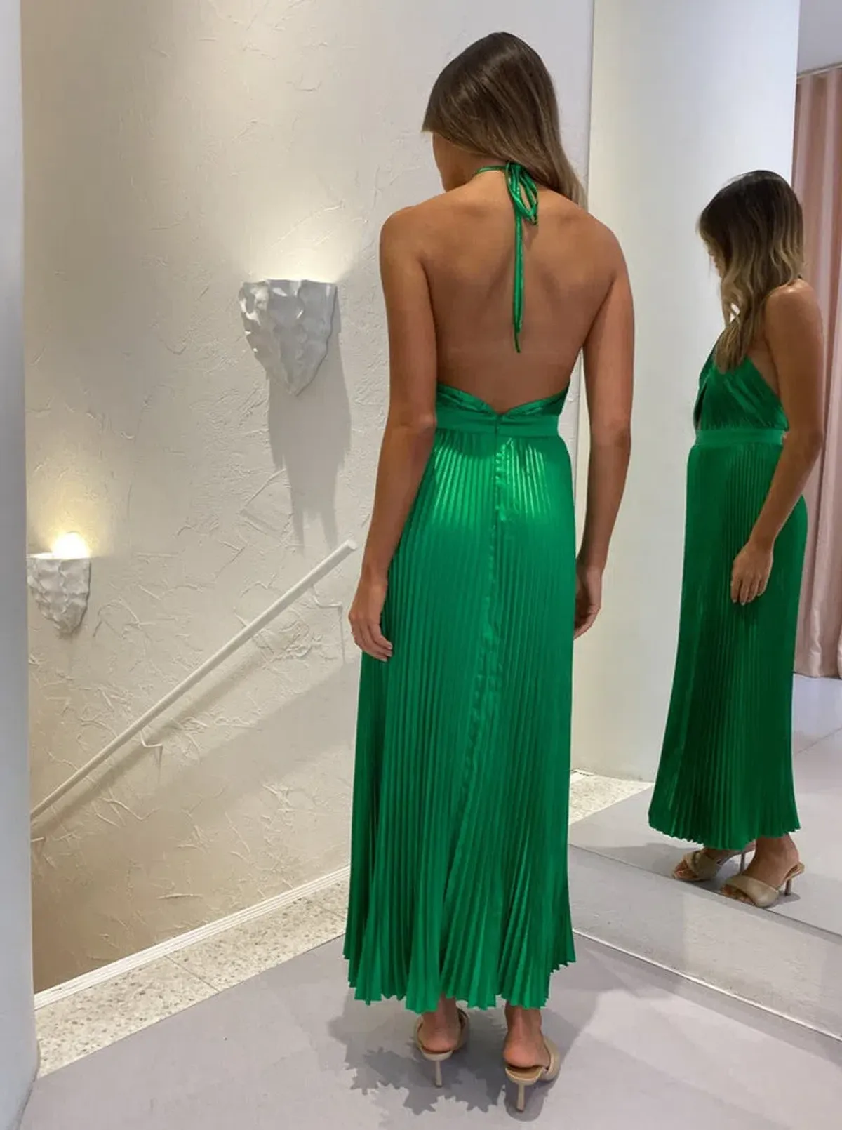 L'Idee Reveil Gown In Bright Green Size AU 8 - Image 2