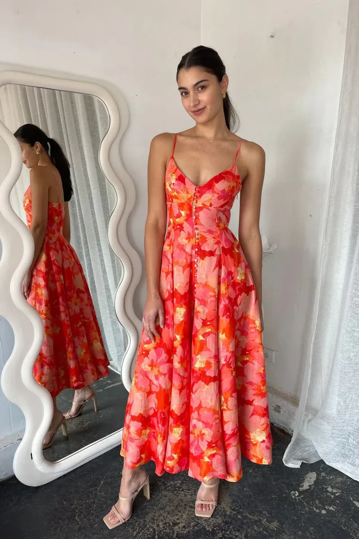 Sofia The Label Evie Midi Dress Red/Pink Floral Size 6 - Image 1