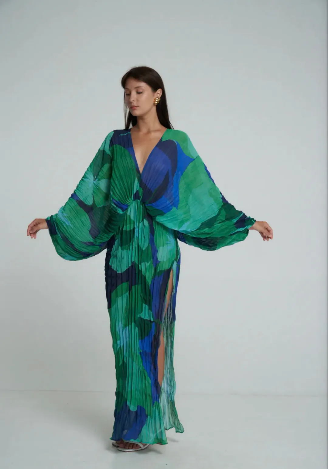 L’idée De Luxe Gown Capri Green Size AU 12 for rent on The Volte - main image