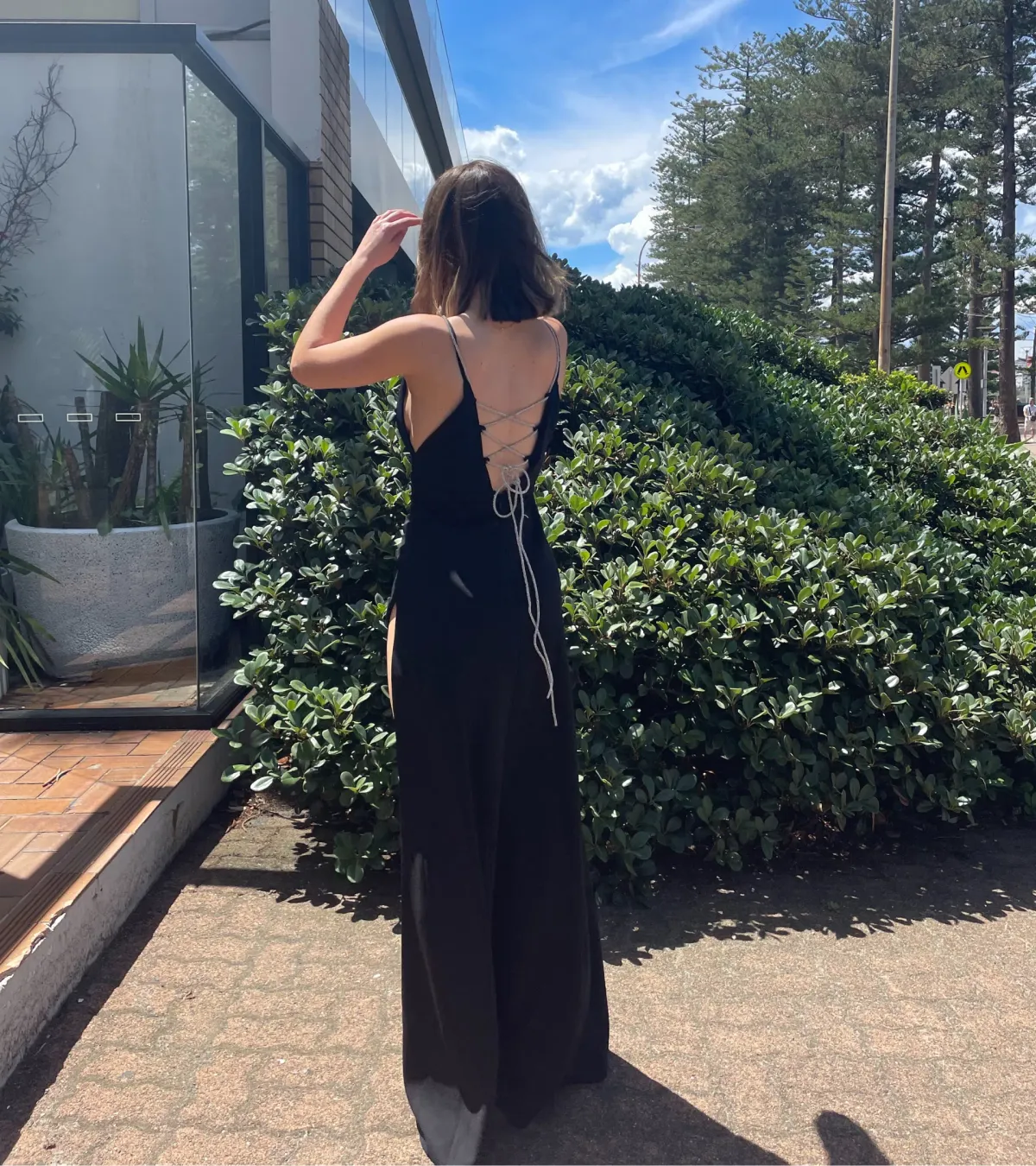 Alamour The Label Irma Low Neck Gown Black Size 8 - Image 4