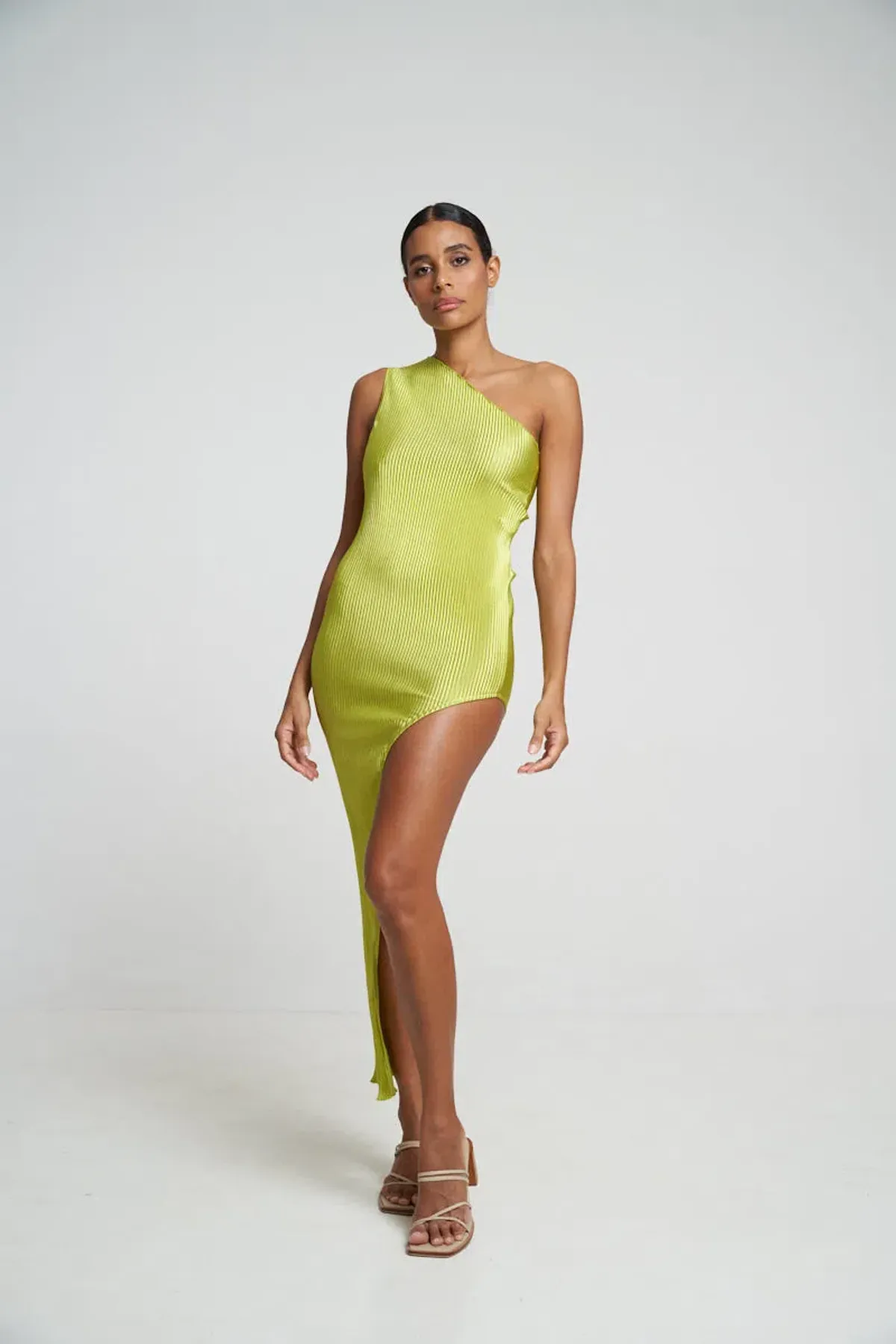 L'Idee Gigi Split Gown in Mojito Size 10 - Image 1