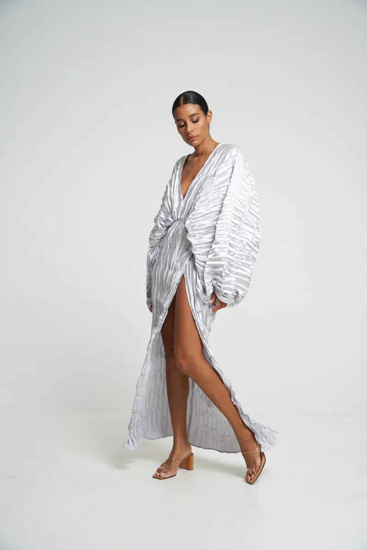 L'Idée De Luxe Gown Silver Size 10 - Image 2