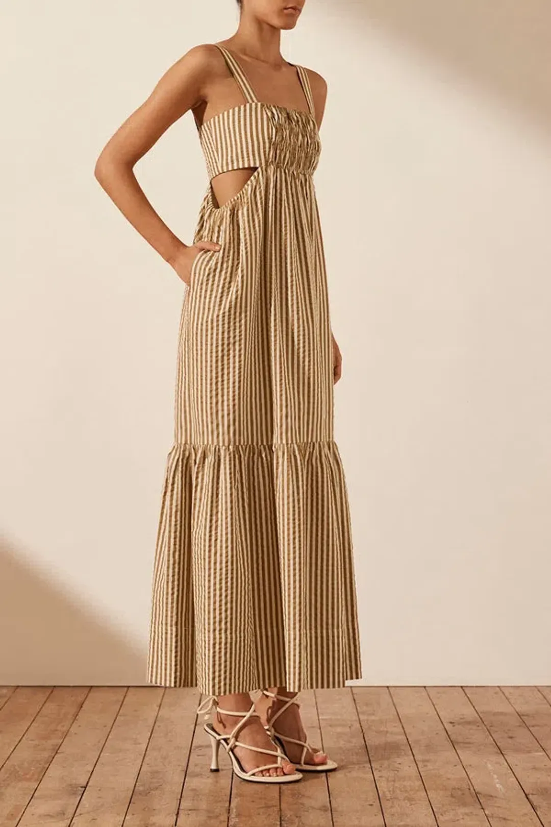 Shona Joy Hele Cut Out Ruched Midi Dress Print Size 10 for rent on The Volte - main image