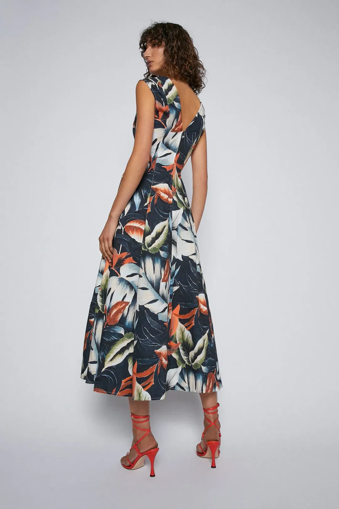 Scanlan Theodore Tropical Print Midi Dress Sienna Size 10 for rent on The Volte - main image