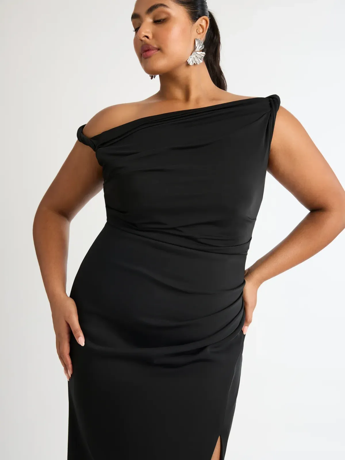 Sheike Stella Maxi Dress Black Size 16  - Image 3