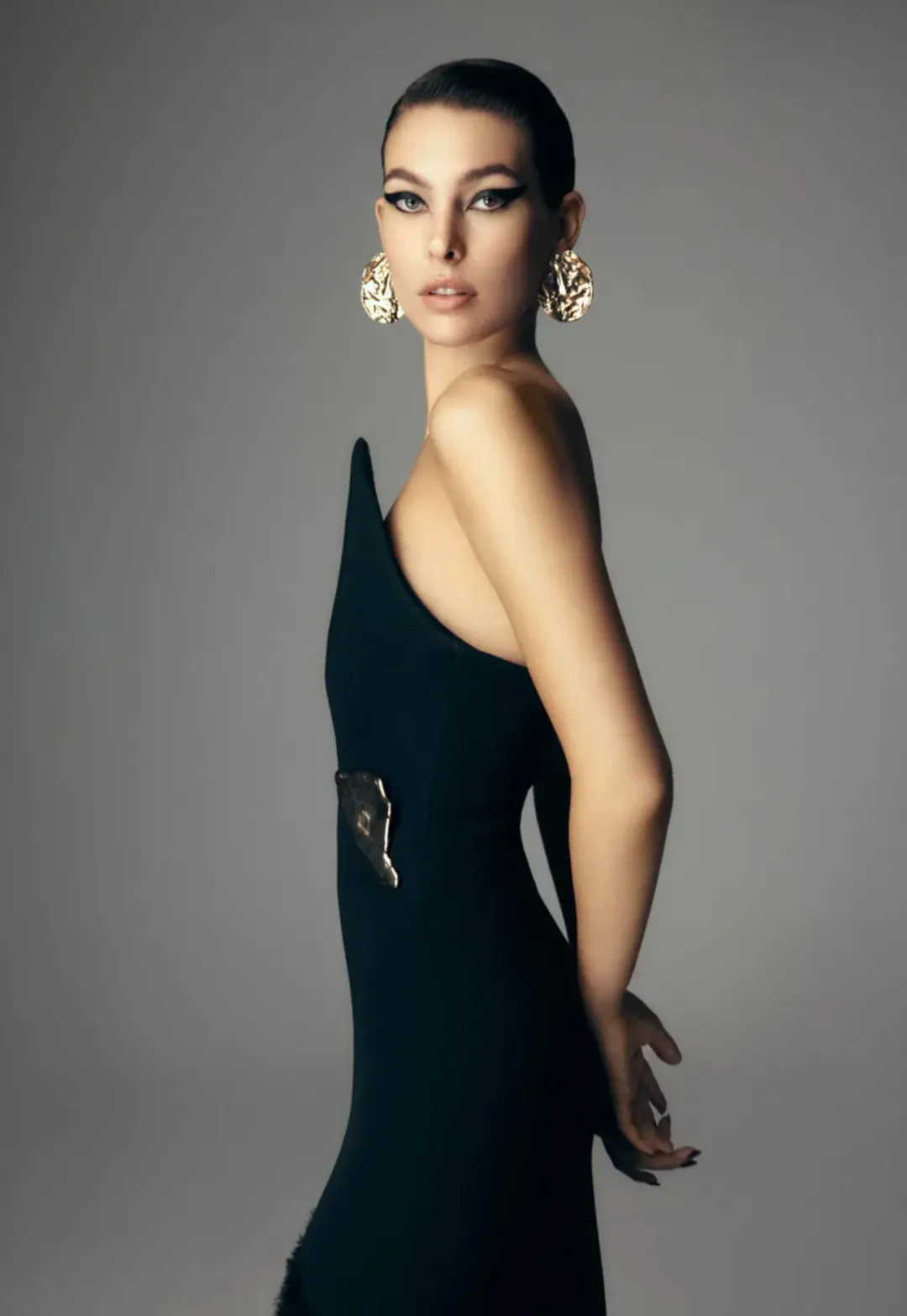 Carla Zampatti Nastro Strapless Gown Black Size 6 for rent on The Volte - main image