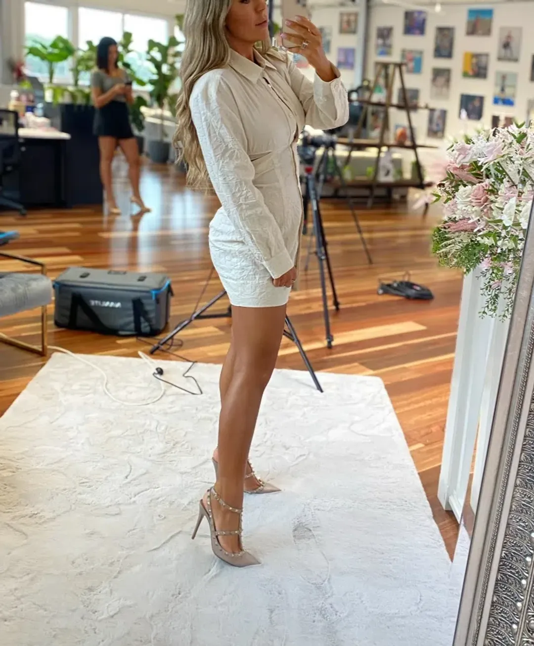 Jacquemus La Robe Cavaou Courte Shirt Mini Dress Beige Size 40 / AU 10 for rent on The Volte - main image