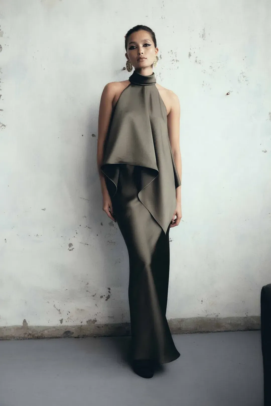 Carla Zampatti Ivy Stin Draped Halter Top and Satin Bias Skirt Set Green Size 10 for rent on The Volte - main image