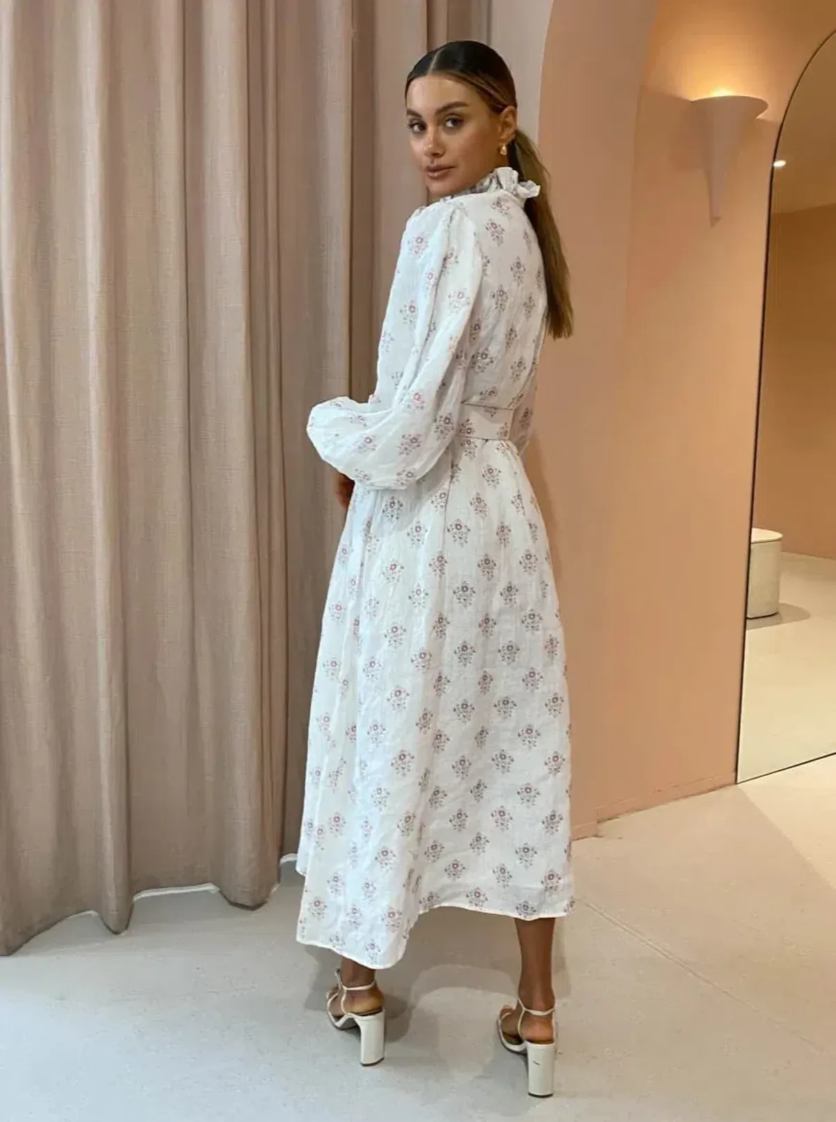 Palm Noosa Apollo Dress in Delicate Floral Print Size 12 - Image 2