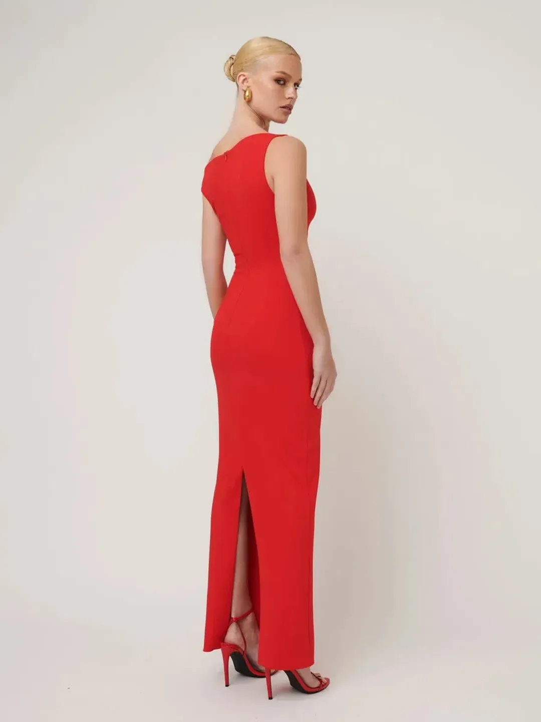 Effie Kats Inaya Gown Red Size 6 for rent on The Volte - main image