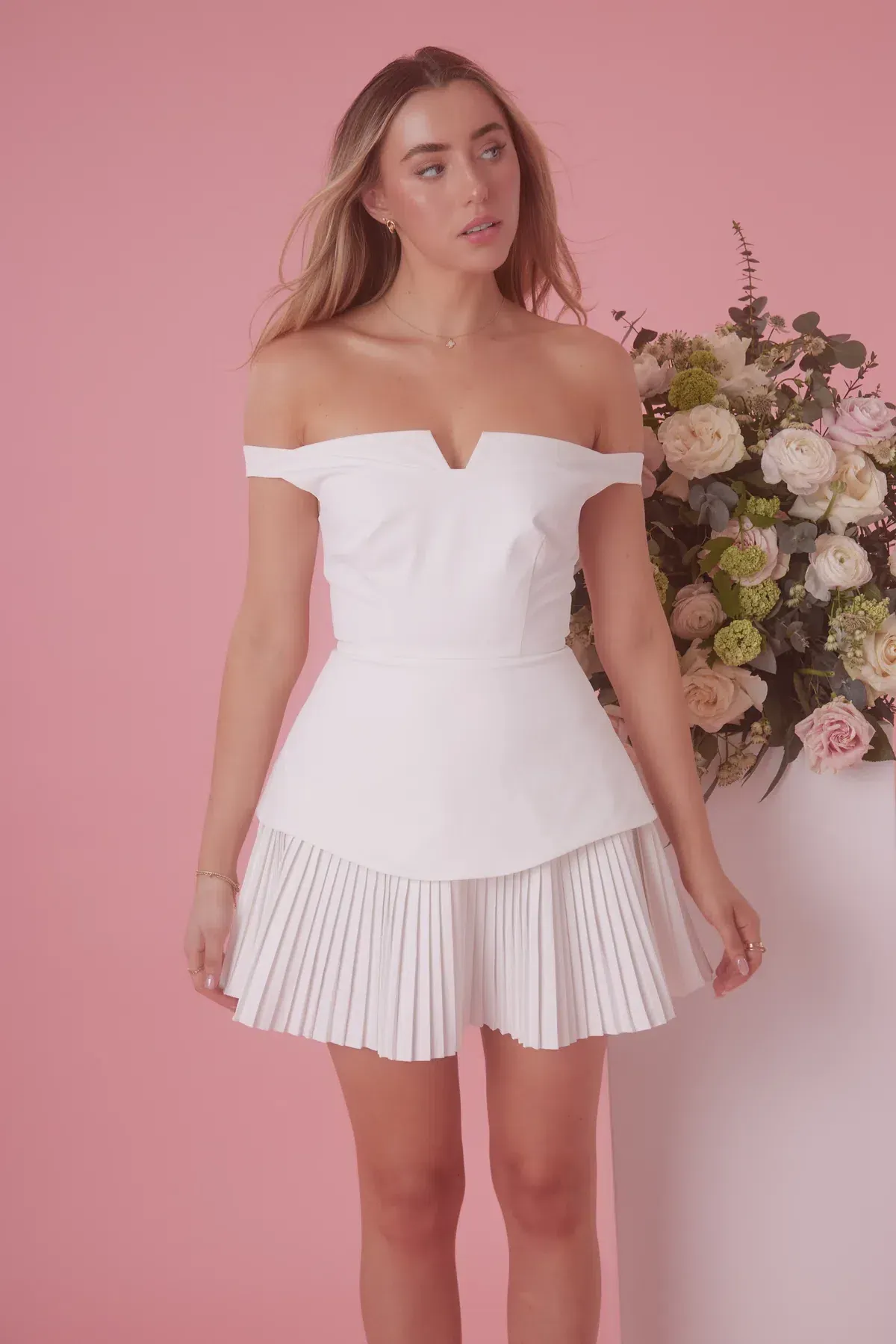 Odd Muse Exclusive Muse No. 1 in White Size 14 - Image 2