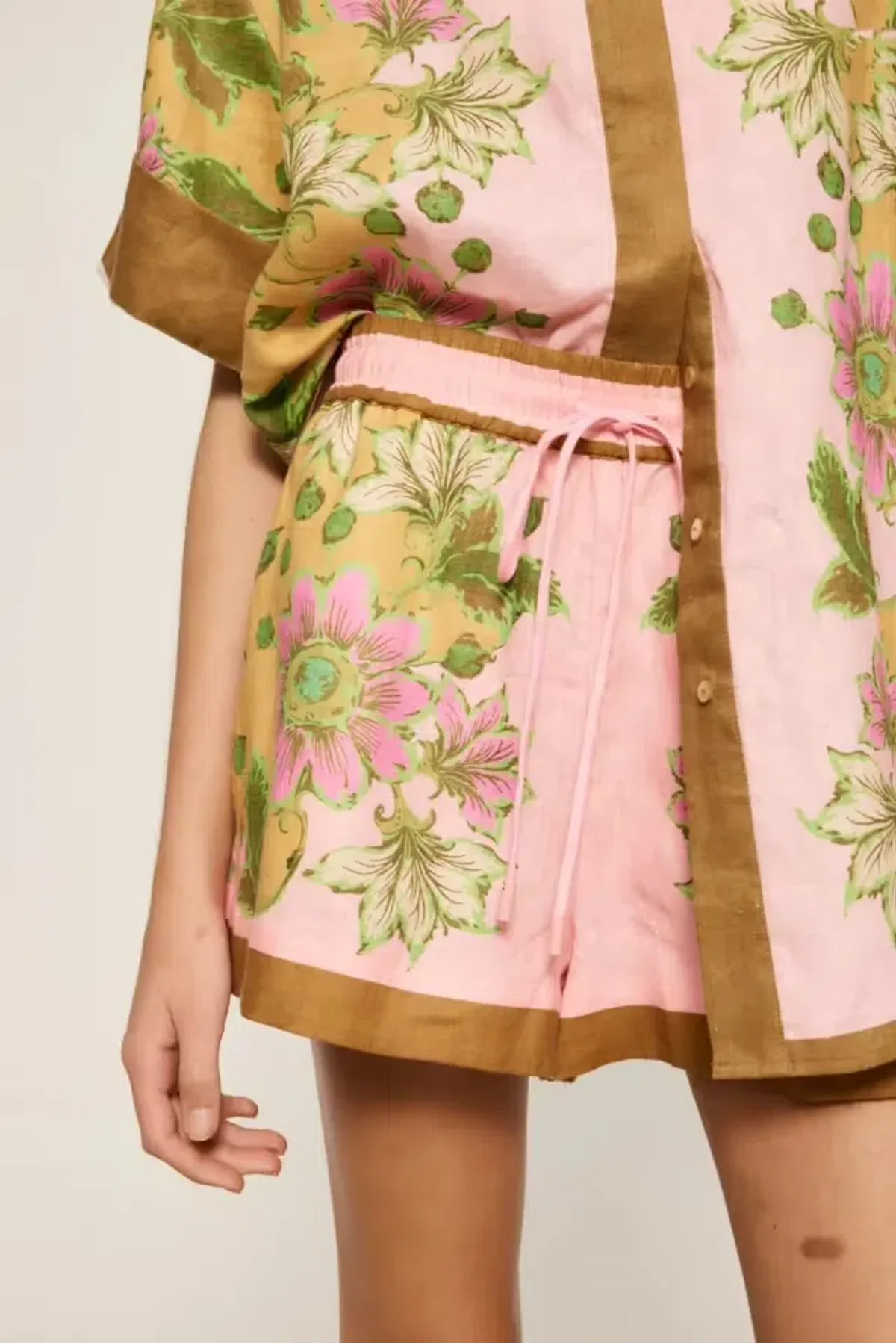 Alemais Winnie Shirt Size 6 and Short Size 10 Set Floral Spliced Pink - Image 4