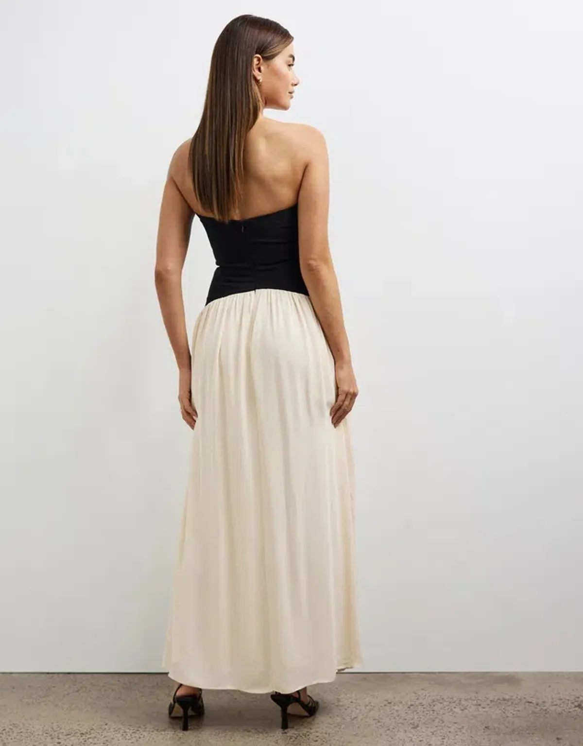 Minima Esenciales Karis Drop Waist Maxi Dress in Black/Cream Size AU 12 - Image 3