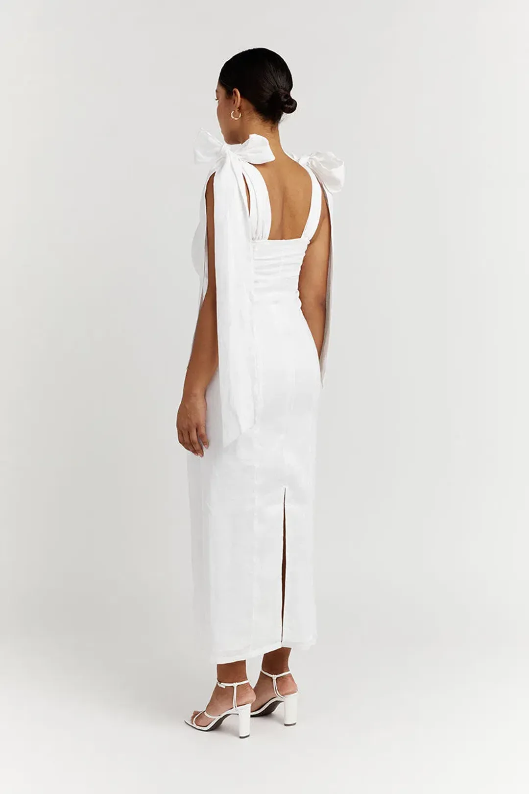Dissh Aisle Linen Bow Midi Dress White Size 12 for rent on The Volte - main image