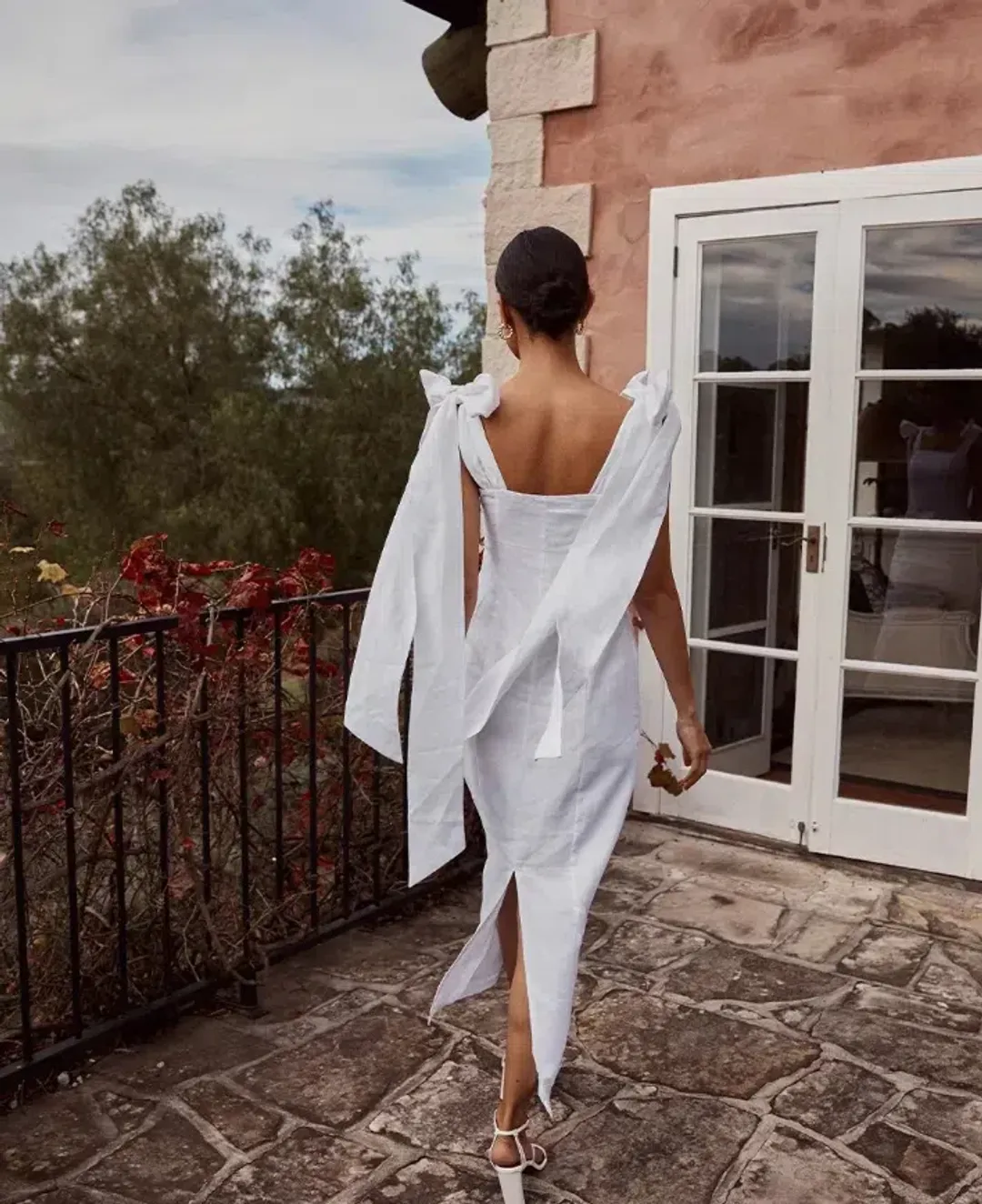 Dissh Aisle Linen Bow Midi Dress White Size 12 for rent on The Volte - main image