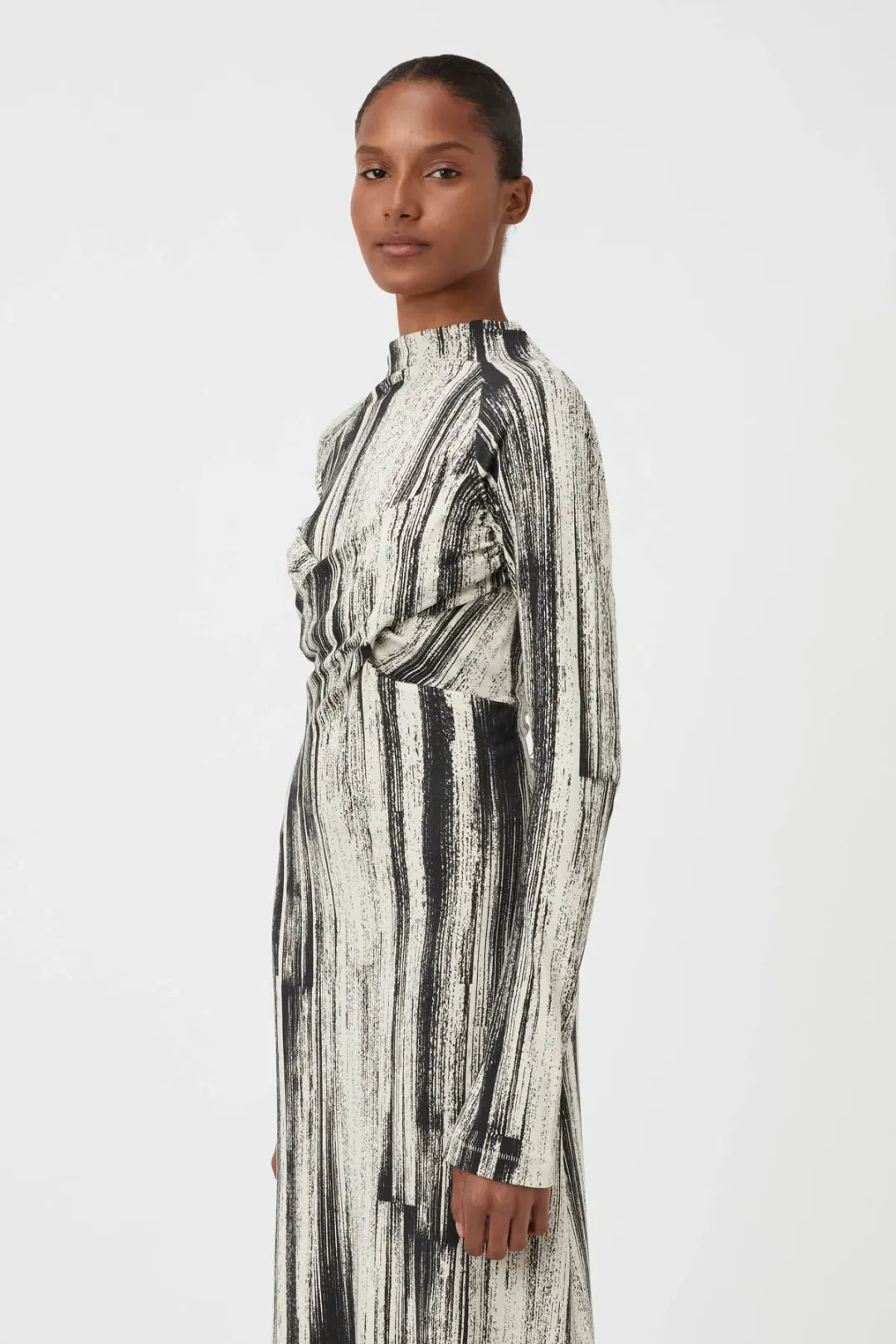 Camilla and Marc Arch Long Sleeve Midi Dress in Black Print Size 8 for rent on The Volte - main image
