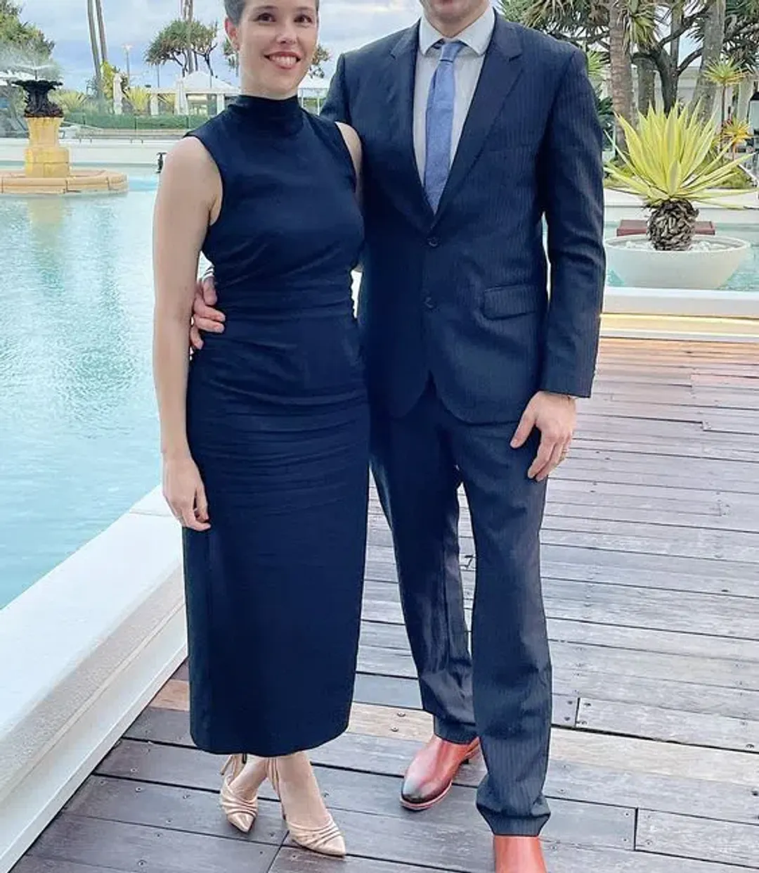 Cue Ruched Waist Midi Dress Black Size 8 for rent on The Volte - main image