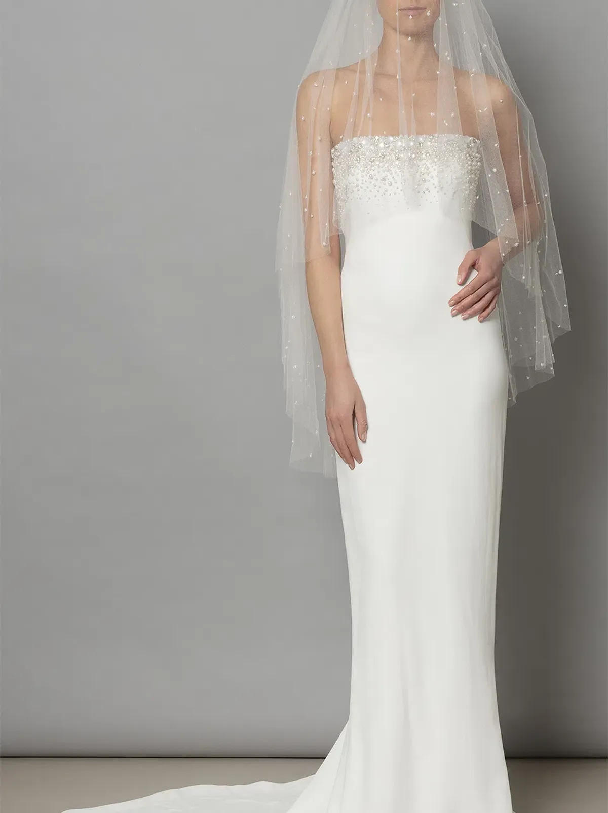 Galia Lahav Eve Slim-fitted Wedding Dress  Ivory  Size 6  - Image 6