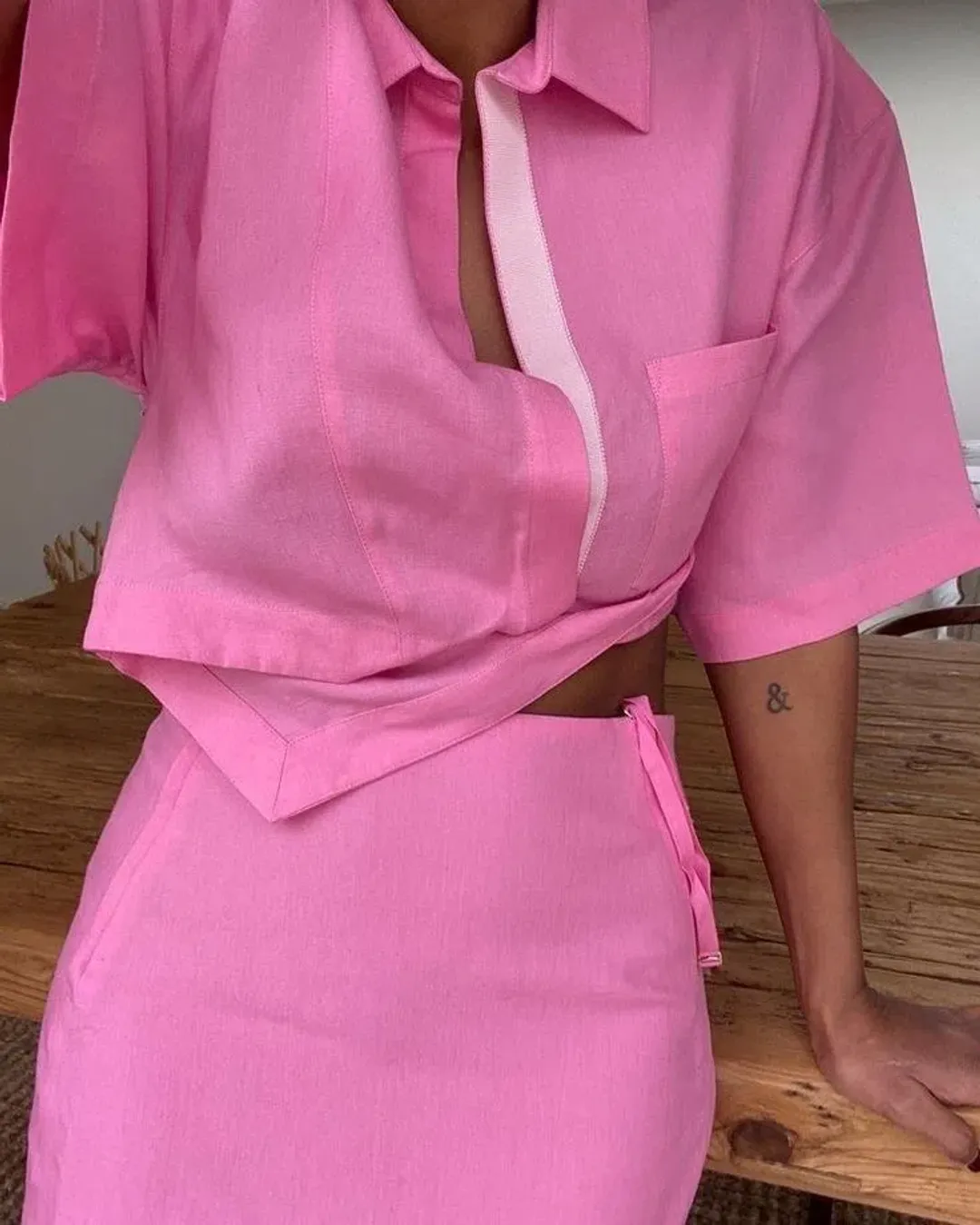 Jacquemus Capri Asymmetric Cropped Twisted Linen Shirt / Cutout Draped Linen Mini Skirt In Pink Size 6 for rent on The Volte - main image